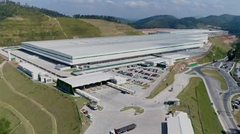 imagem aérea de um galpão da GLP Brasil